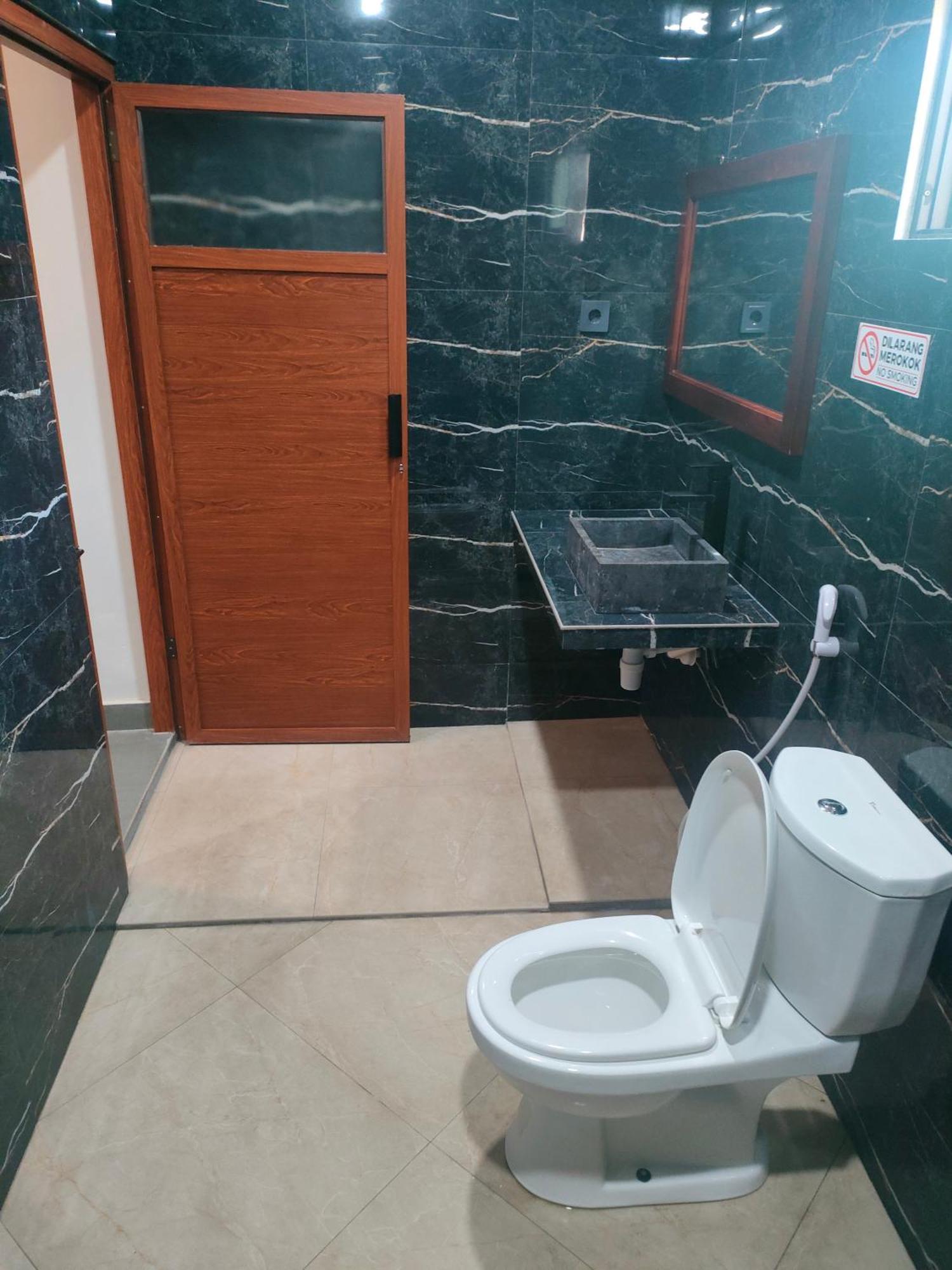 Mango Guesthouse Pangandaran Dış mekan fotoğraf